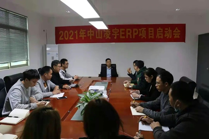 鼓風(fēng)熱再生吸附式干燥機